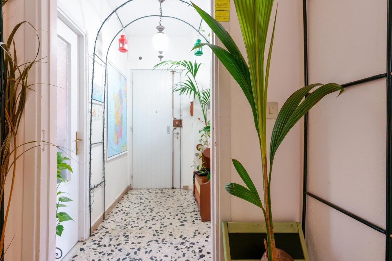B&B Pothos - Eng Ita - Air Conditioning Wi-Fi Fridge Netflix Local Guide - Aria Condizionata, Frigo, Internet, Guida Locale 卡利亚里 外观 照片