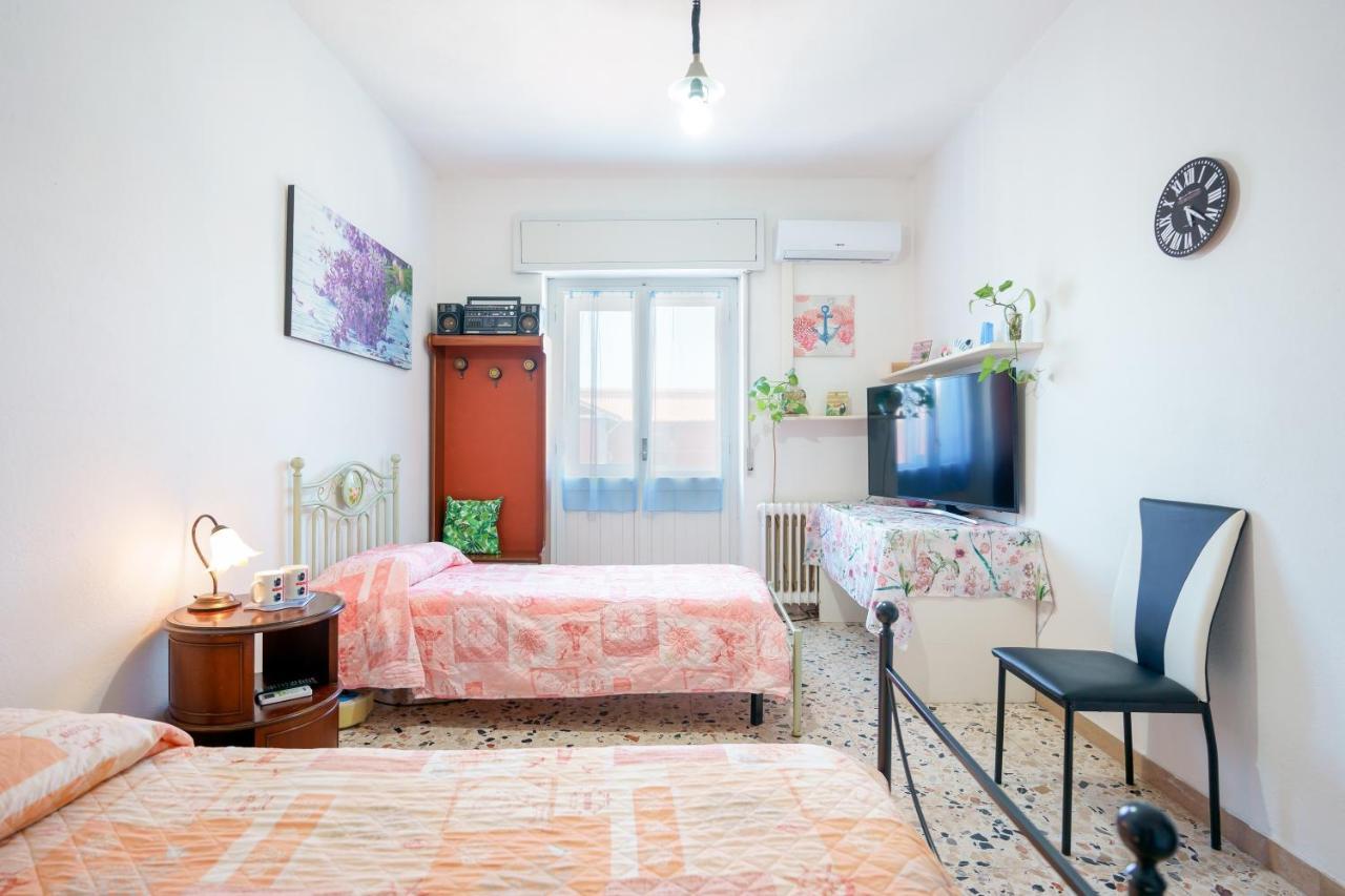 B&B Pothos - Eng Ita - Air Conditioning Wi-Fi Fridge Netflix Local Guide - Aria Condizionata, Frigo, Internet, Guida Locale 卡利亚里 外观 照片
